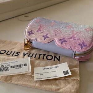 BNWT LV Sunrise Pastel Monogram Etuy Lunette GM Sunglasses Case Spring